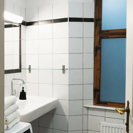 Golden Roof By Penz Lägenhet