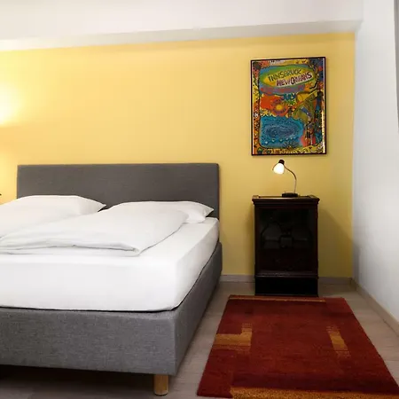 Golden Roof By Penz *