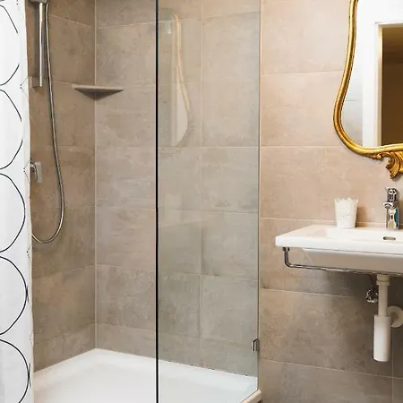 Golden Roof By Penz Appartamento *