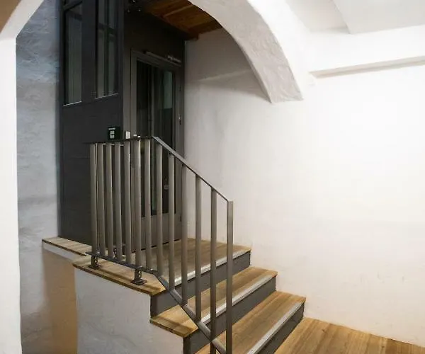 Golden Roof By Penz Appartement